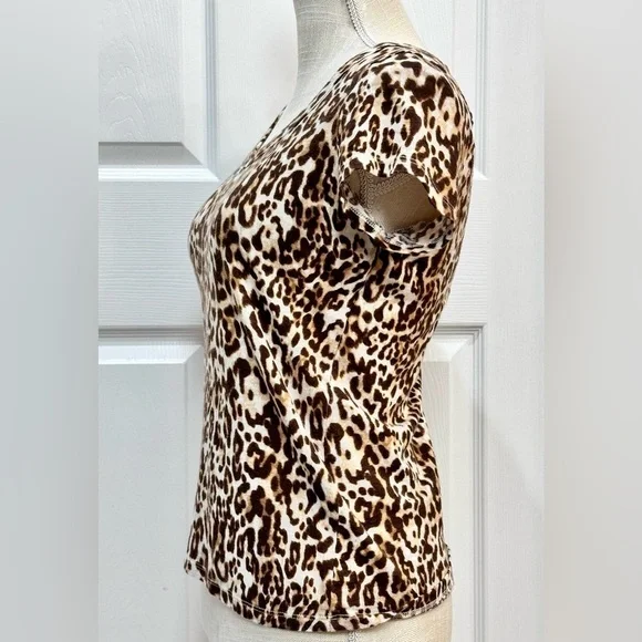 NWOT- Women’s Leopard Print Banana Republic Cozy Slub T shirt size XS - Picture 4 of 7